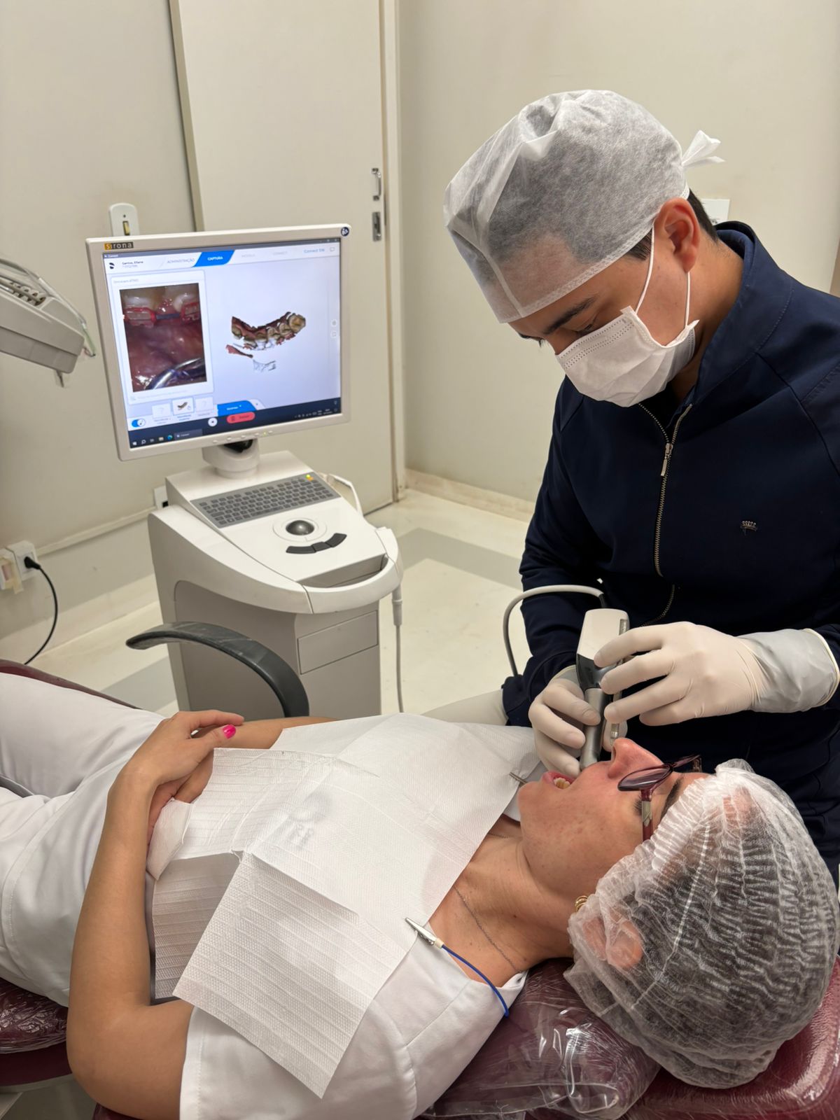 WhatsApp Image 2025-11-04 at 08.59.07 (1)